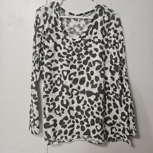 Bibi Cheetah Print Long Sleeve Top!